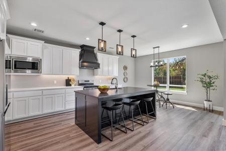 160 Lakeview Circle, Pilot Point, Texas 76258, USA