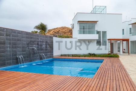 Av. 28 de Julio Los Pinos Zorritos , Tumbes, Tumbes 00001, Peru