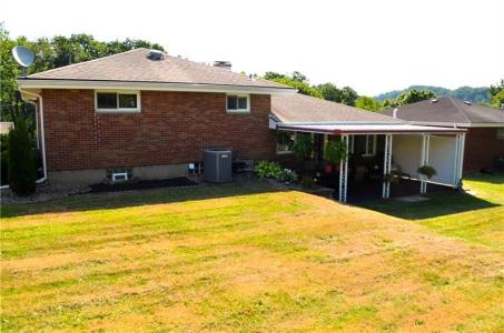 2772 Hastings Dr, Lower Burrell, Pennsylvania 15068, USA