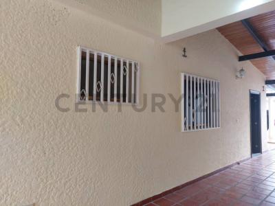 Avenida Intercomunal Maracay - Turmero Villas del Este, Turmero, Aragua 2115, Venezuela