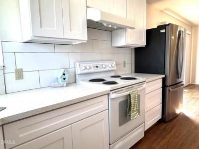 435 Corry Street, Fort Bragg, California 95437, USA