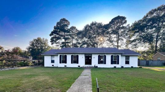 1638 Circle Drive, Malvern, Arkansas 72104, USA