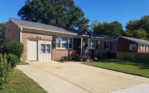 8530 Orcutt Avenue, Hampton, Virginia 23605-1452, USA