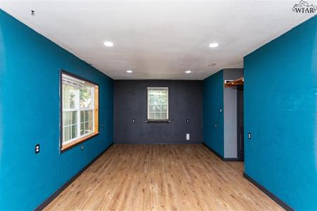 427 W COLLEGE STREET, Burkburnett, Texas 76354, USA