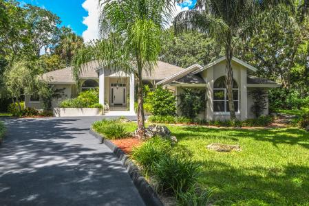 750 NW Snug Harbor Rd, Crystal River, Florida 34428, USA