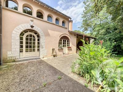 Villeneuve Sur Lot, Aquitânia 47300, França