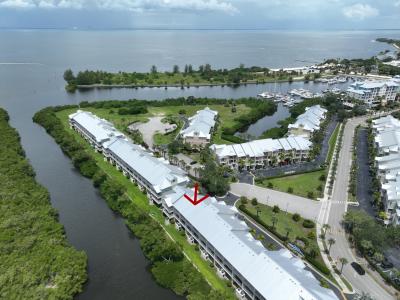 3226 Mangrove Point Dr, Ruskin, 佛罗里达州 33570, 美国