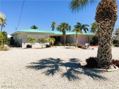 5455 Avenida Pescadora, Fort Myers Beach, Florida 33931, USA