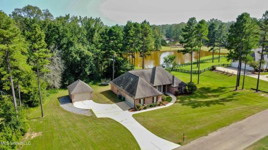 162 View Pointe Drive, Clinton, Mississippi 39056
