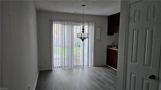 908 Ketch Court, Chesapeake, Virginia 23320