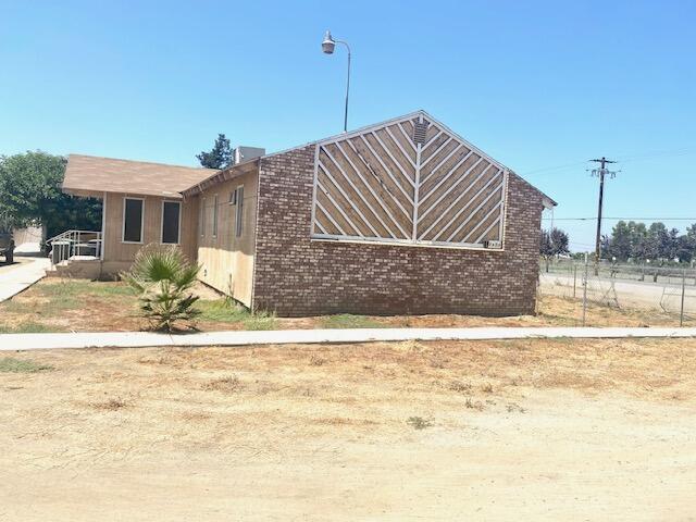 16785 Monroe Road, Tulare, California 93274