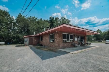 1852 School Road, Central City, 宾夕法尼亚州 15926, 美国