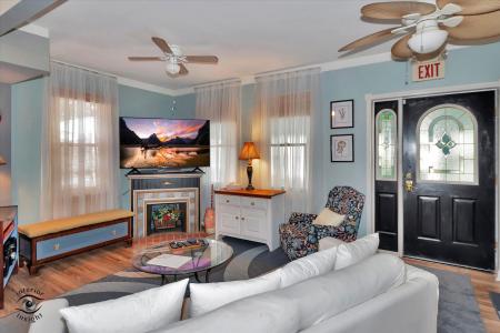 10730 S Ridgeland Street, Worth, Illinois 60482