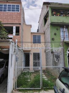 CTO. REAL DE LOS OLIVOS MZ 19 LT 3 CS D U. HAB. REAL DE SAN VICENTE II,, Chicoloapan, Estado De México 56383, México