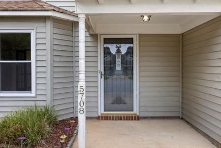 5708 Reston Court, Virginia Beach, Virginia 23464