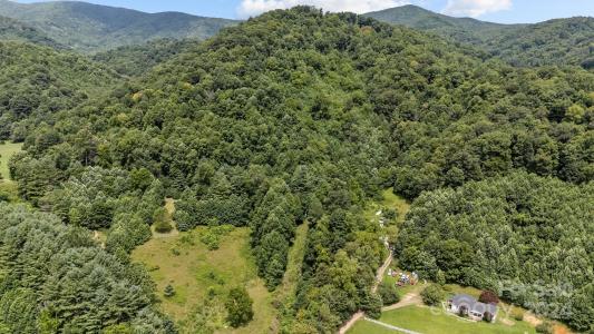 99999 Windswept Drive, Burnsville, North Carolina 28714