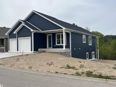 13828 S Azmiuth Drive , 72, Traverse City, Michigan 49684, USA