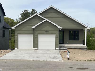 13836 S Azmiuth Drive , 71, Traverse City, Michigan 49684, USA