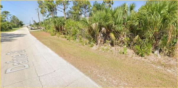 8301 Dafoe Street, Port Charlotte, פלורידה 33981, ארצות הברית של אמריקה 