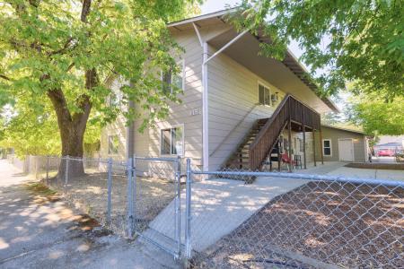 415 SE J Street, Grants Pass, Oregon 97526