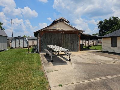 112 Duplantis st, Thibodaux, Louisiana 70301, USA