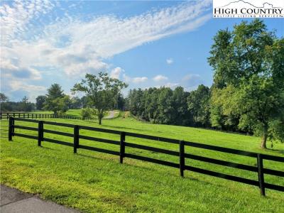 2093 Thoroughbred Way, Lenoir, 北卡罗来纳州 28645, 美国