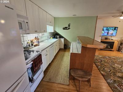 7 Pine Ln, Lakeside, Oregon 97449