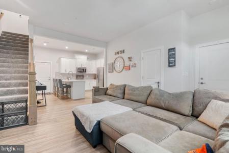 16110 Connors , 95, Rockville, Maryland 20855, Amerika Birleşik Devletleri
