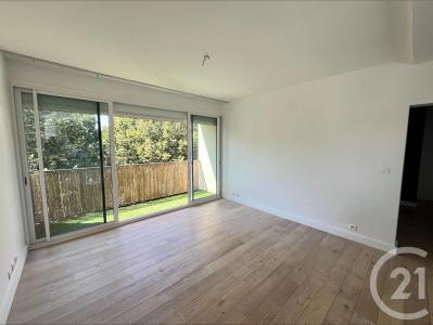 Clamart, Île-de-France 92140, France