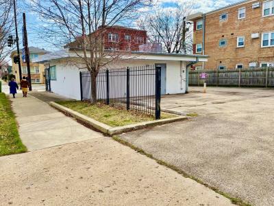 2556 N Laramie Avenue, Chicago, Illinois 60639