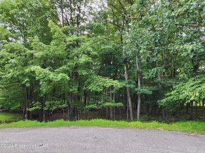 ER 183 Locust Circle, East Union Township, Pennsylvania 18202