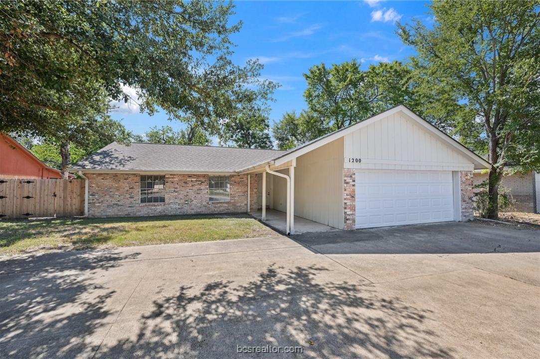 1200 Holleman Drive, College Station, Texas 77840