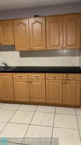5224 NW 19th St 5224, Lauderhill, Флорида 33313, Соединенные Штаты