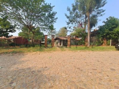 Avenida Tte Americo Pico y Julia Miranda Cueto 438, Villa Elisa, Central 11121, Paraguay