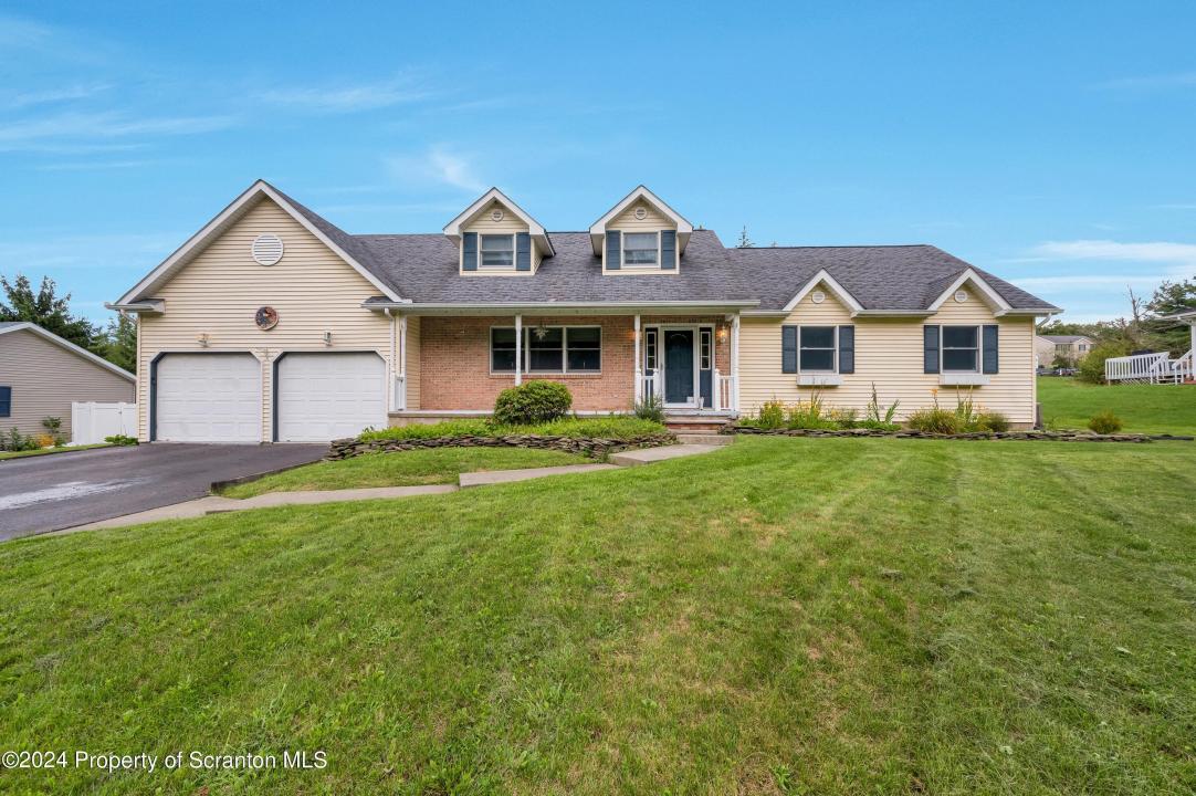 305 Maggies Road L B, South Abington Twp, ペンシルベニア 18411, アメリカ合衆国
