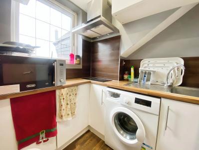 Woodford Avenue, ILFORD, United Kingdom