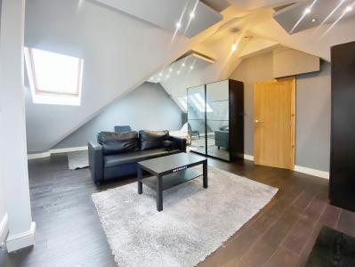 Woodford Avenue, ILFORD, United Kingdom