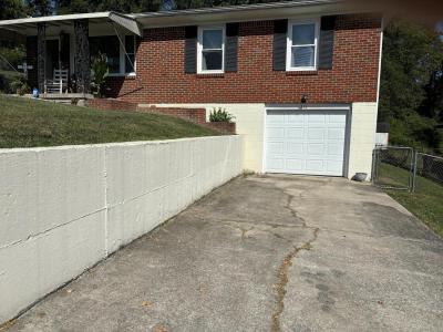 712 Blackburn Avenue, Frankfort, Kentucky 40601, USA