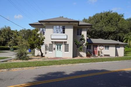 600 AVENUE B NW, Winter Haven, Florida 33881, USA