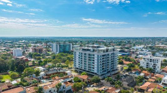 Capitán Pedro Fabio Martínez entre Silvio Amado Macías y Jaime Bestard - Alzara Plaza , San Jorge, Asunción 00001, Paraguai