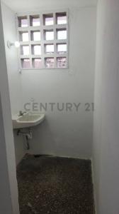 sector 5 casa 12, Valencia, Carabobo 2003, Venezuela