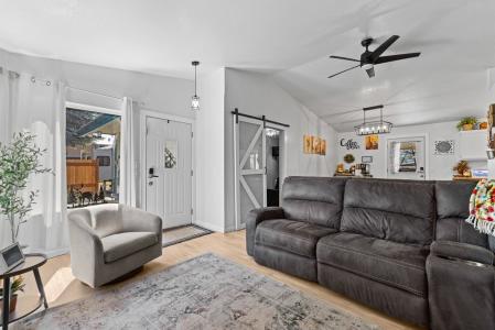 204 W Kerby Street, Cascade, Idaho 83611