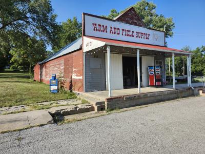 212 E Market Street, Centerville, Kansas 66014, USA