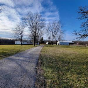 27737 Highway F, Vandalia, Missouri 63382, USA