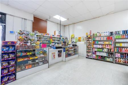 112 N Gage Avenue, Los Angeles, Kalifornien 90063, USA