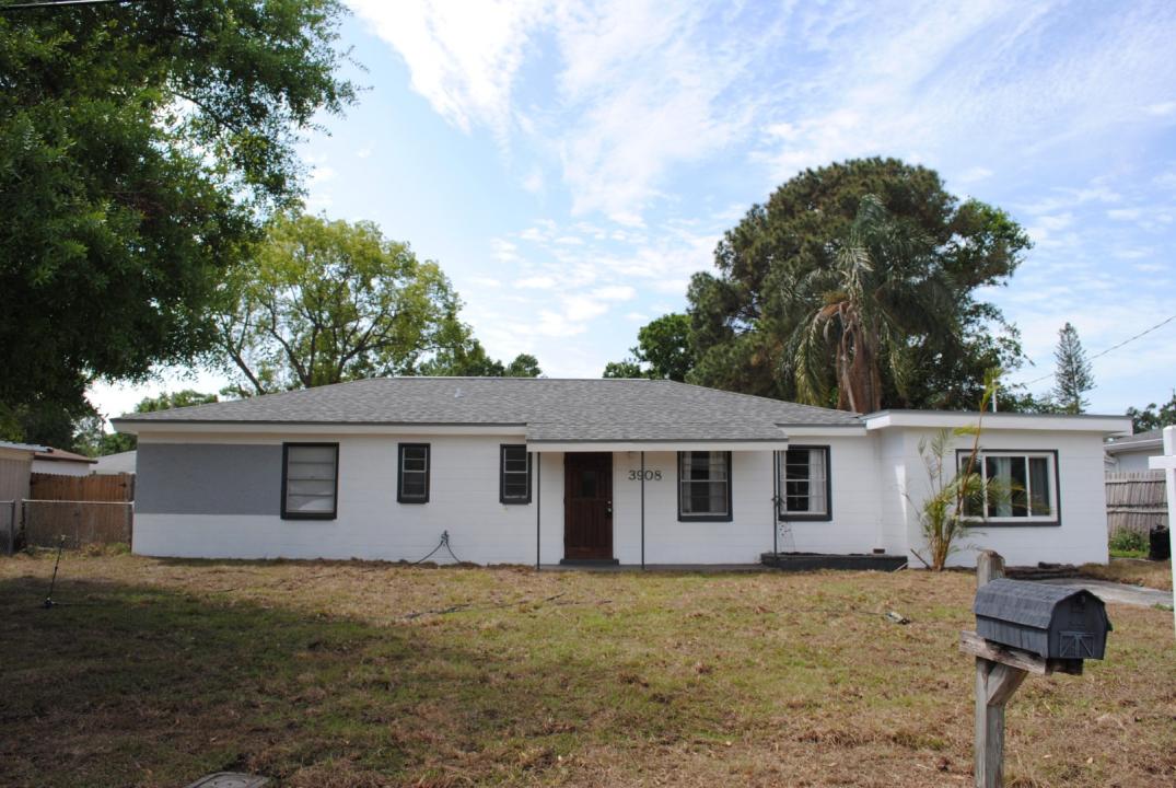 3908 Wallace Ave W, Tampa, Floride 33611, États-Unis