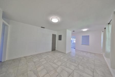 3908 Wallace Ave W, Tampa, Florida 33611, USA