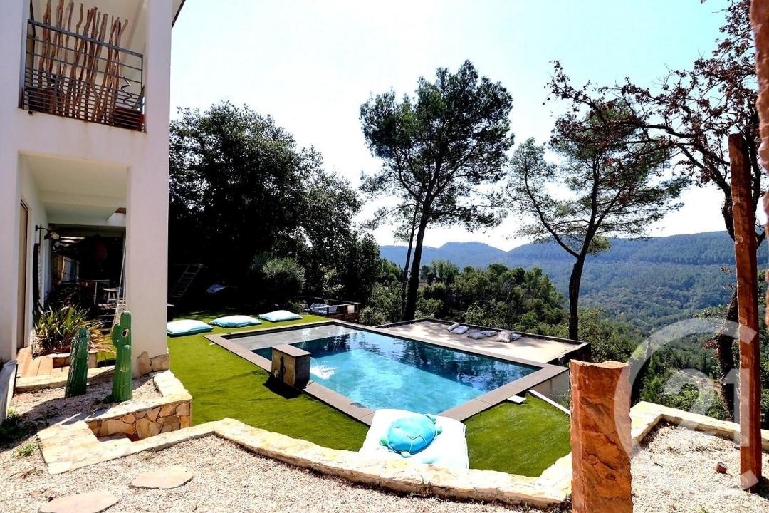 Bagnols En Foret, Provence-Alpes-Côte D'Azur 83600, France
