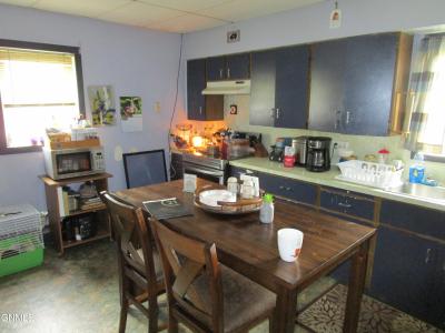 209 East Street, Elgin, ND 58533, USA