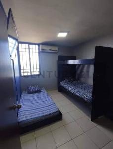 Av Perimetral Apartamento moderno con excelentes acabados de primera, Caigüire, Sucre 6101, Venezuela